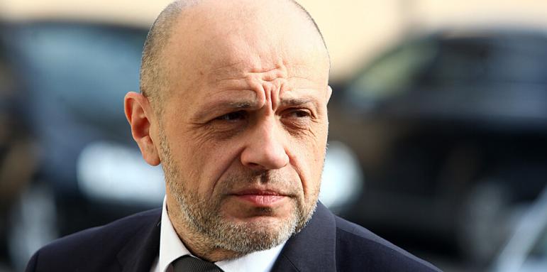 НАП плаща глобата за теча от данъците ни